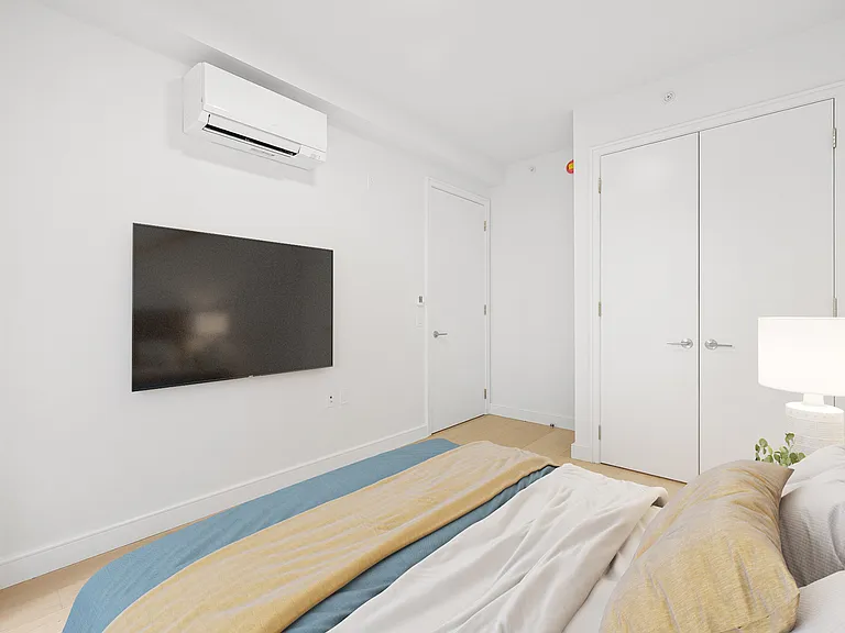 555 W 45th St #3J — Photo 5