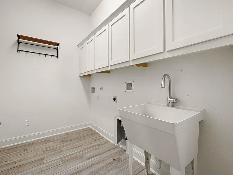4705 Napoli Shore Dr — Photo 22