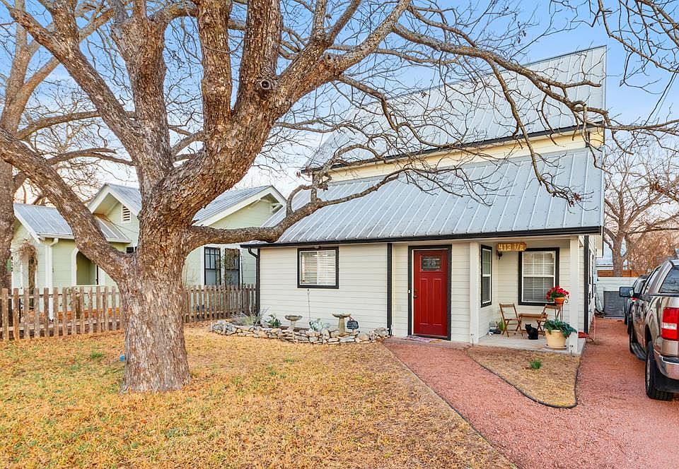 413 1/2 S Milam St, Fredericksburg, TX 78624 Zillow