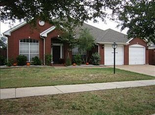 2615 Tillman Dr, Arlington, TX 76006