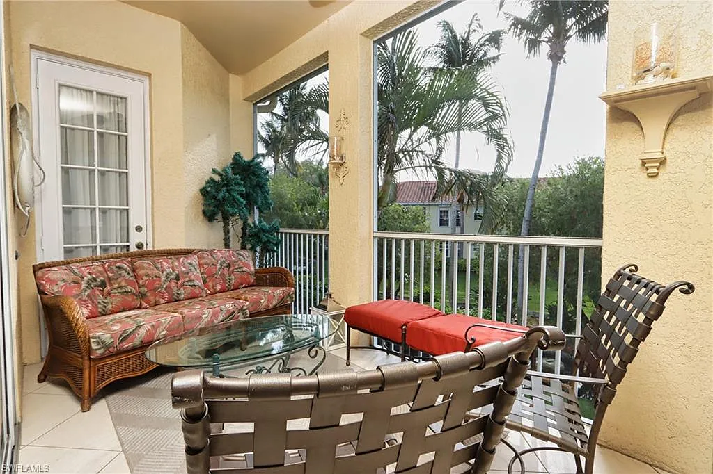 3 bed, 2.0 bath, 1928 sqft, $10,000 — Photo 3