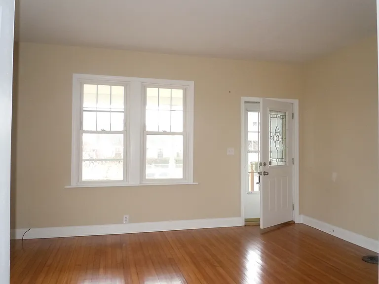 207 W Champlain Ave — Photo 9