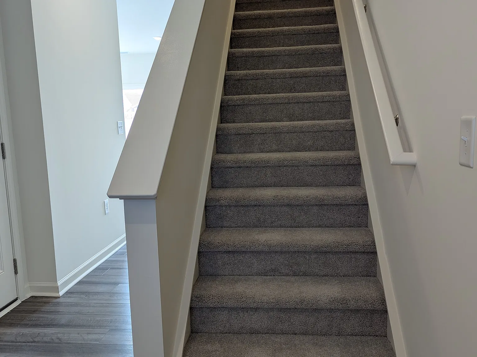 3 bed, 2.5 bath, 1386 sqft, $1,645 — Photo 4