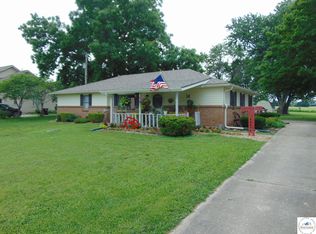 14 NE 91st Rd, Clinton, MO 64735