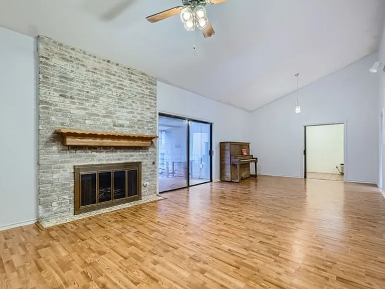 6422 Honey Hl — Photo 5