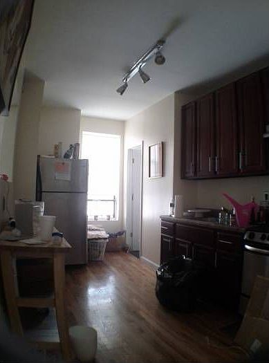 Eat-in Kitchen