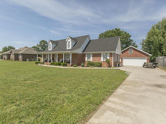 2nd image of 2407 English Hill Dr