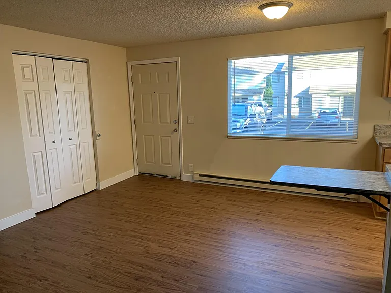 1835 NE Purcell Blvd #2 — Photo 12