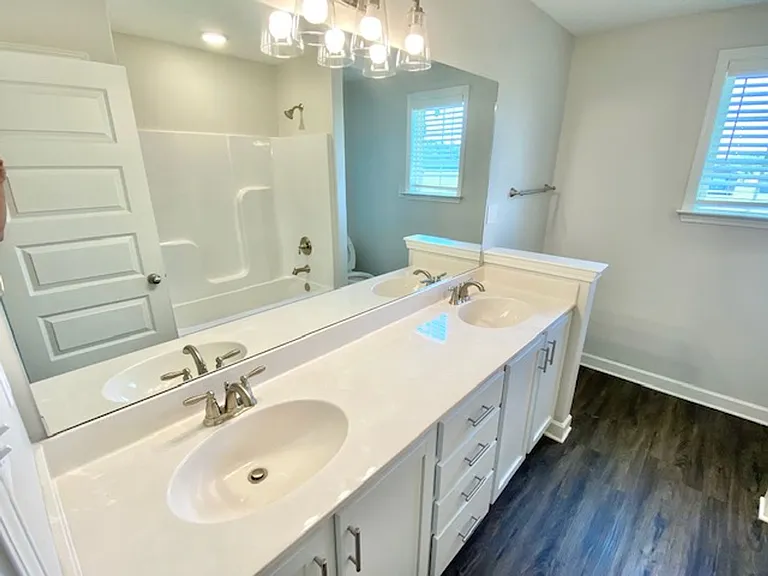 370 Azalea Dr — Photo 13