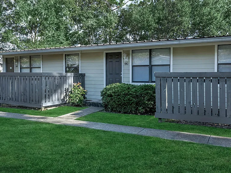 PET-FRIENDLY APARTMENTS FOR RENT
