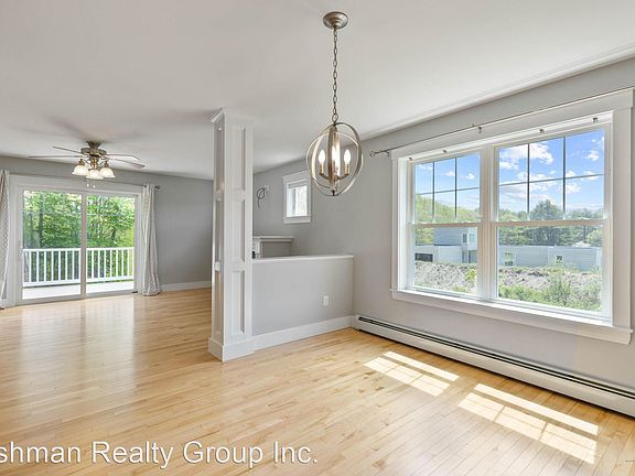5th image of 33 Dupont Ct