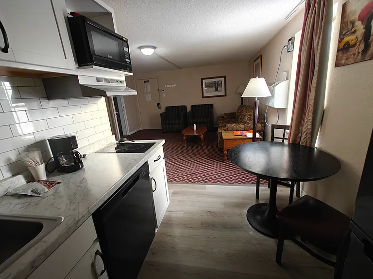 Presque Isle Extended Stay Suites — Photo 65