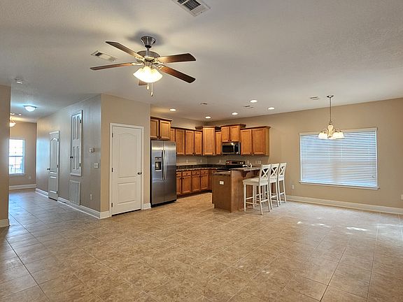 Kitchen-Living room