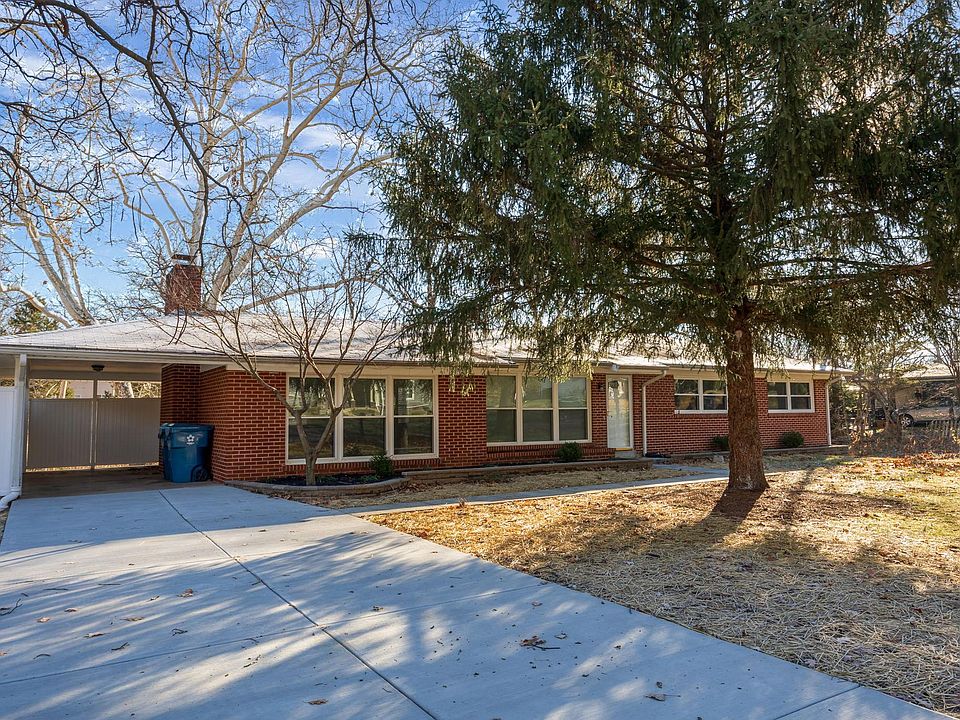1st image of 7 Sona Ln