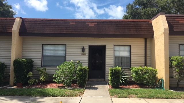 1st image of 13852 Oakwood Ln #6B