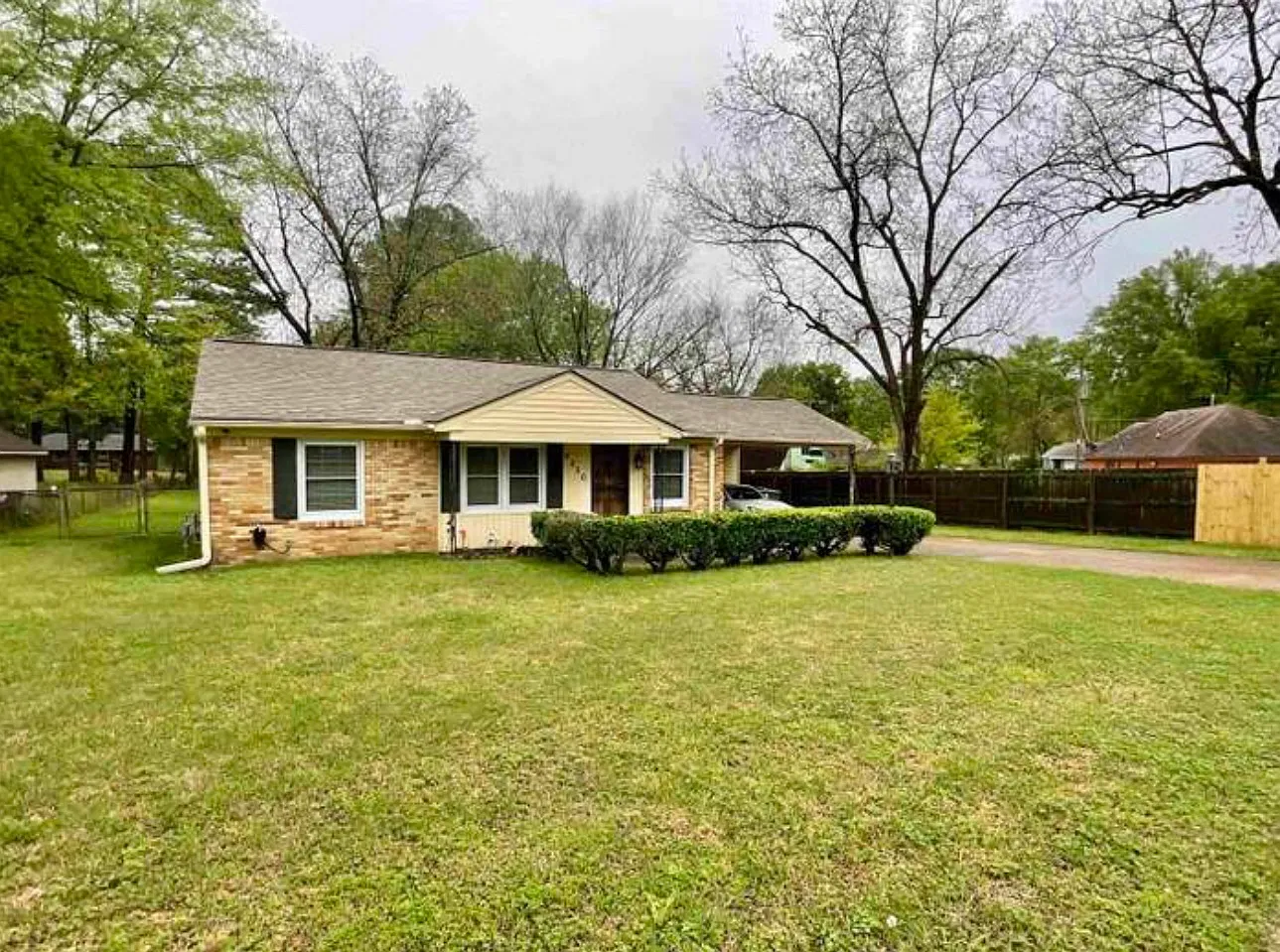 4 bed, 1728 sqft, $1,550 — Photo 2