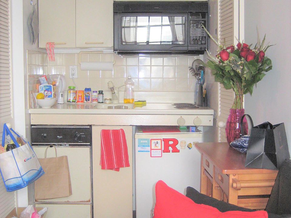 1st image of 5 Tudor City Pl APT 1033