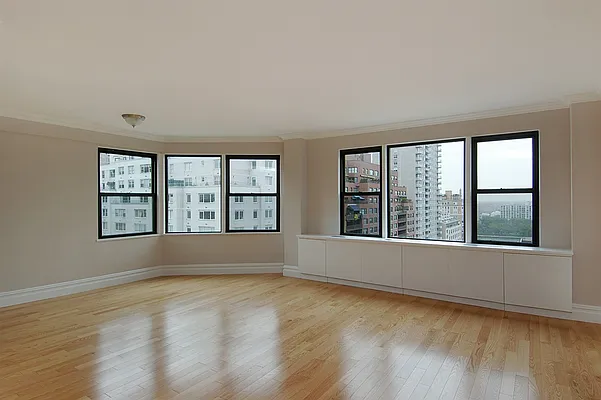 Sold by Corcoran | media 3