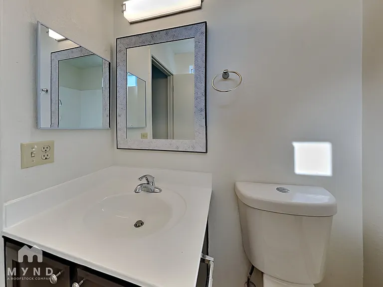 10049 W Mariposa St — Photo 8