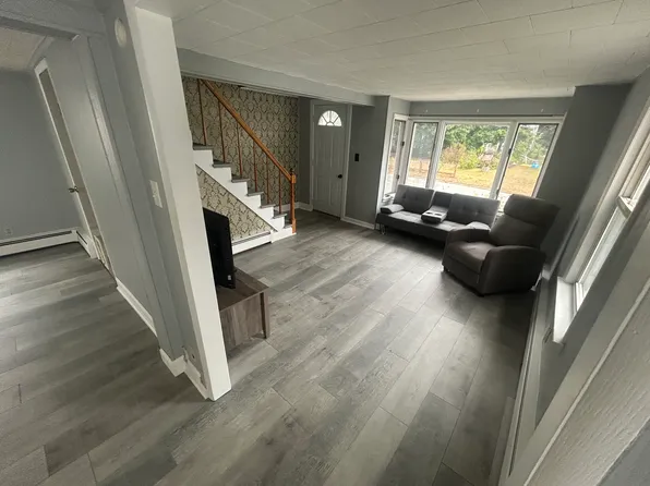 183 Water St, Waterville, ME 04901