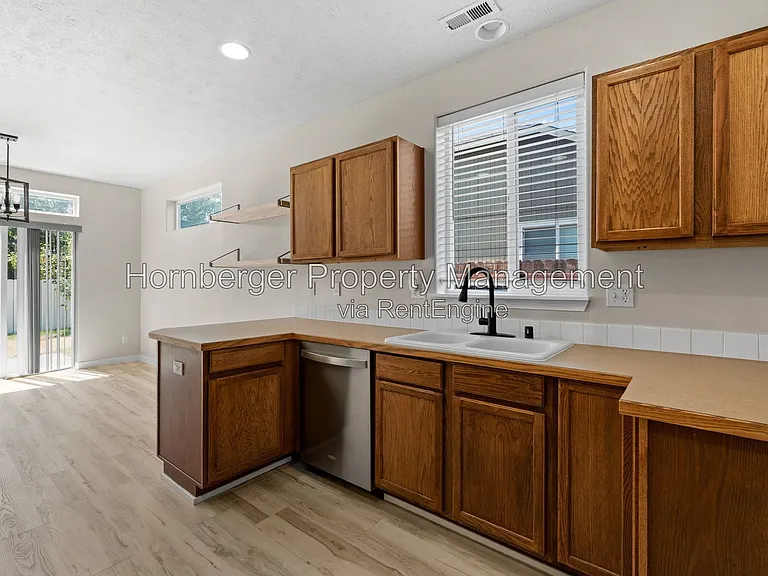 12421 W 4th Ave — Photo 10