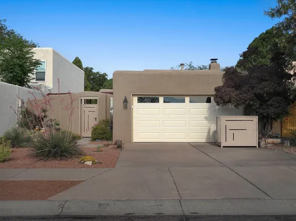 5227 Saratoga Dr NW, Albuquerque, NM 87120