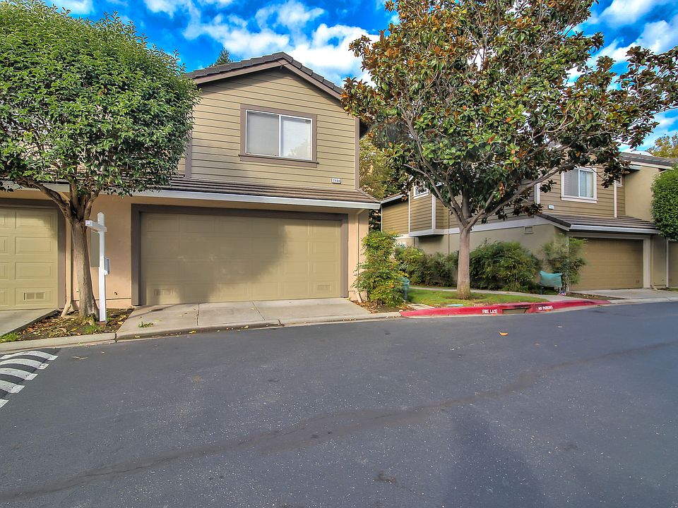 1st image of 7488 Oxford Cir