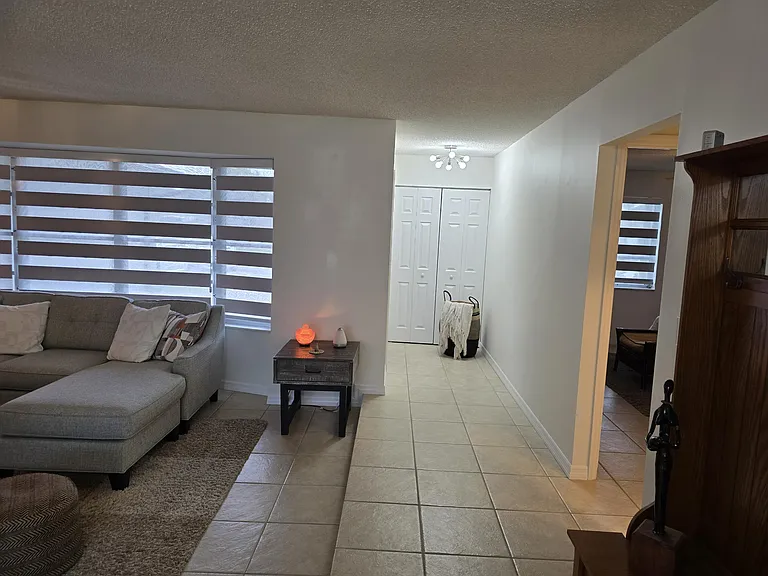 939 Hibiscus Dr — Photo 4