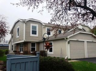 27W222 Providence Ln, Winfield, IL 60190