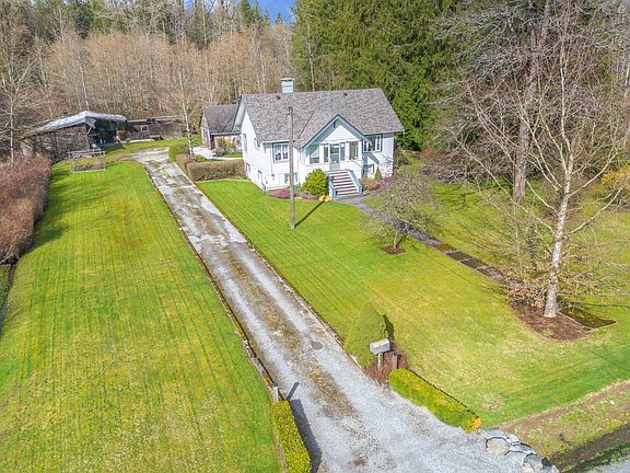 4th image of 25117 Dewdney Trunk Rd