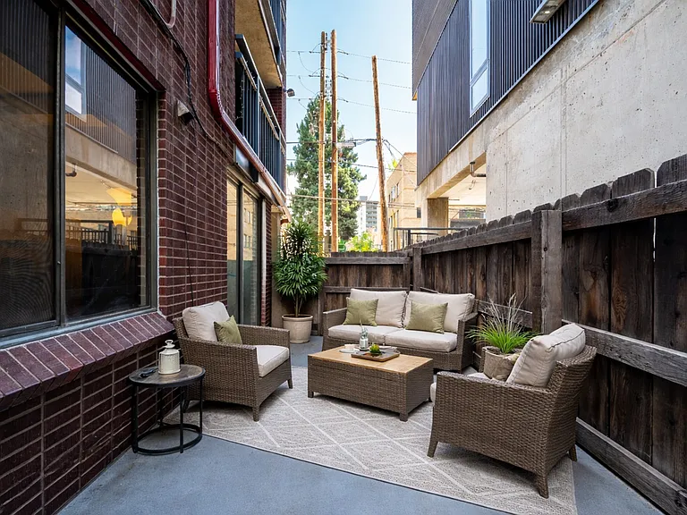 830 N Sherman St — Photo 13