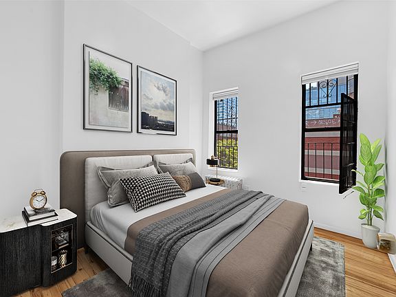 2nd image of 122 Norfolk St APT 20
