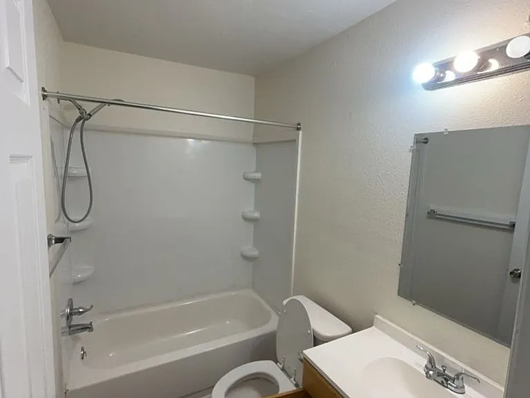 500 Skyline Dr Unit 16 — Photo 58