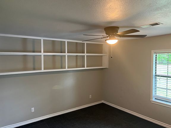 4th image of 150 Sycamore St