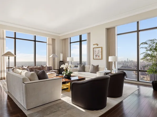 845 United Nations Plaza image 1 of 25