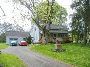 5953 Middle Rd, Munnsville, NY 13409