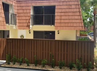731 Buttonwood Ln, Boynton Beach, FL 33436
