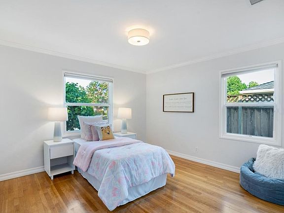 3rd image of 2116 Jonathan Ave