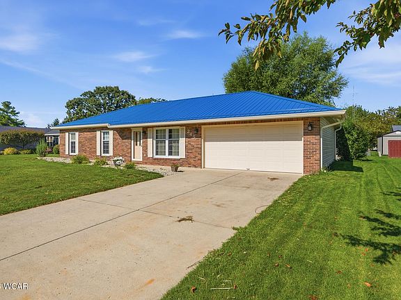 4th image of 245 Fairlawn Dr