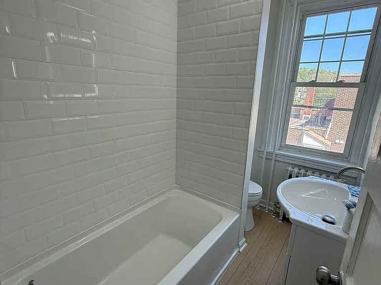 2607 Edgmont Ave — Photo 6