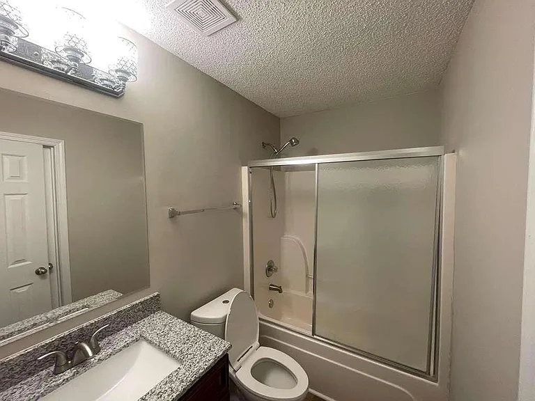 408 Canoga Ct — Photo 4