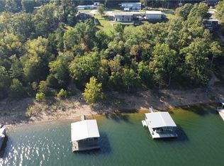 18502 Coppermine Rd, Rogers, AR 72756