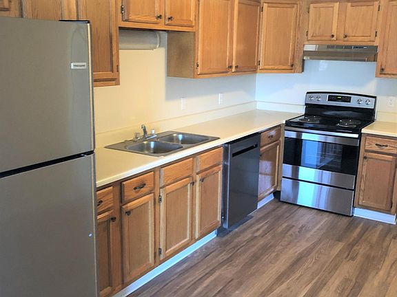 3rd image of 11093 Amber Dr APT B2