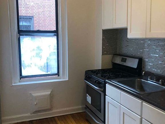 3rd image of 2719 Morris Ave APT 4E