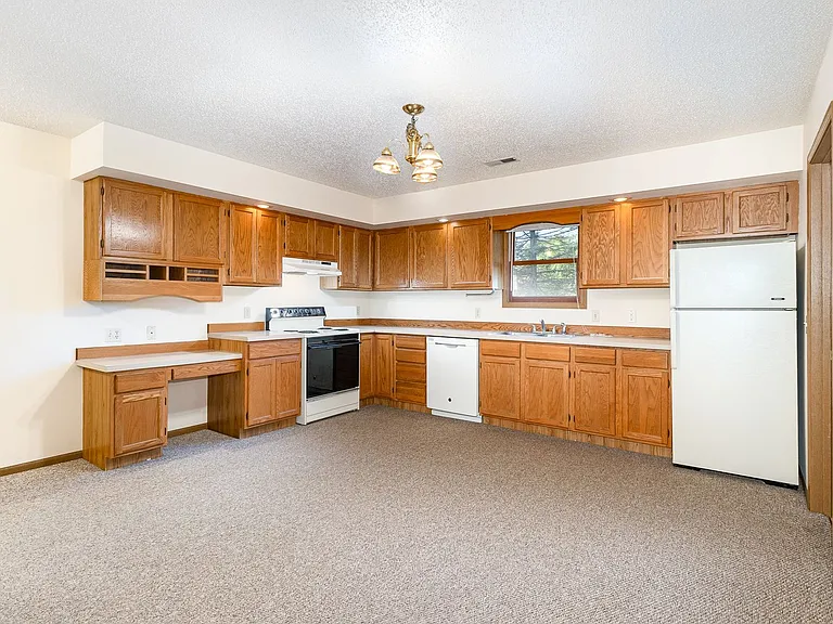 6245 Normandy Dr #10 — Photo 5