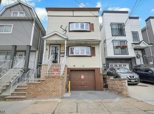 225 Palmer St, Elizabeth City, NJ 07202