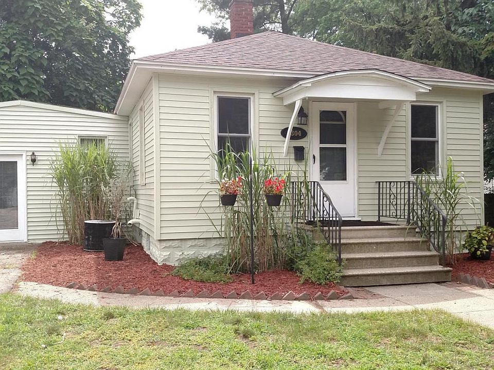 1st image of 1304 Slayton Ave