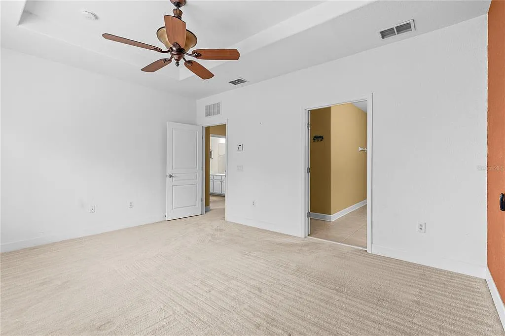 3 bed, 2.5 bath, 2059 sqft, $2,250 — Photo 4
