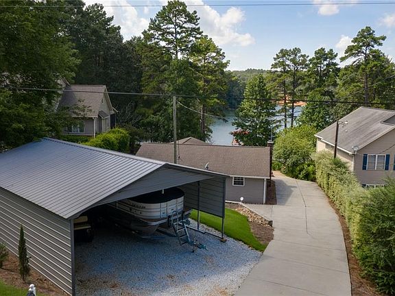 2nd image of 210 Lake Hills Dr