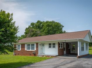 1326 26th St SW, Hickory, NC 28602